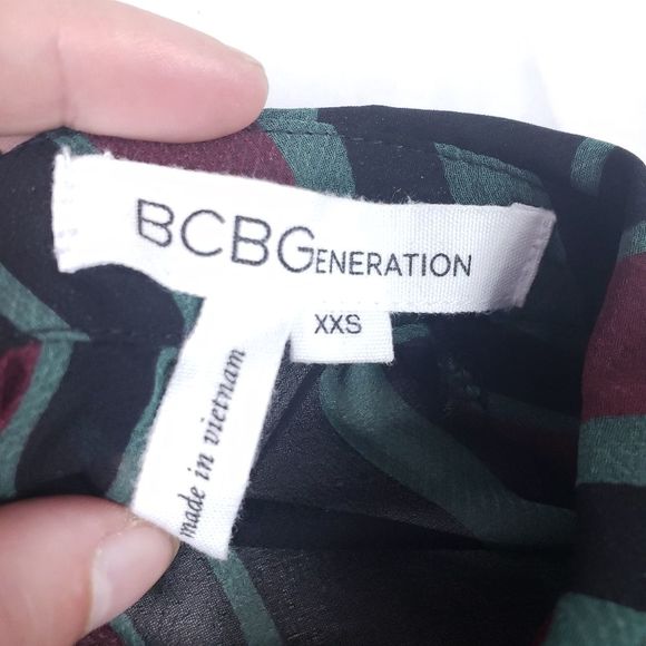 Bcbgeneration Collared Stripe Sheer Shirt Loose Fitting Women's Top Size XXS - Picture 3 of 7